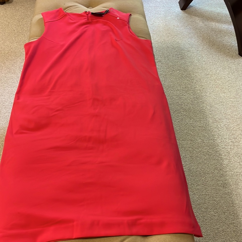 Beautiful dress size 6 strech midi